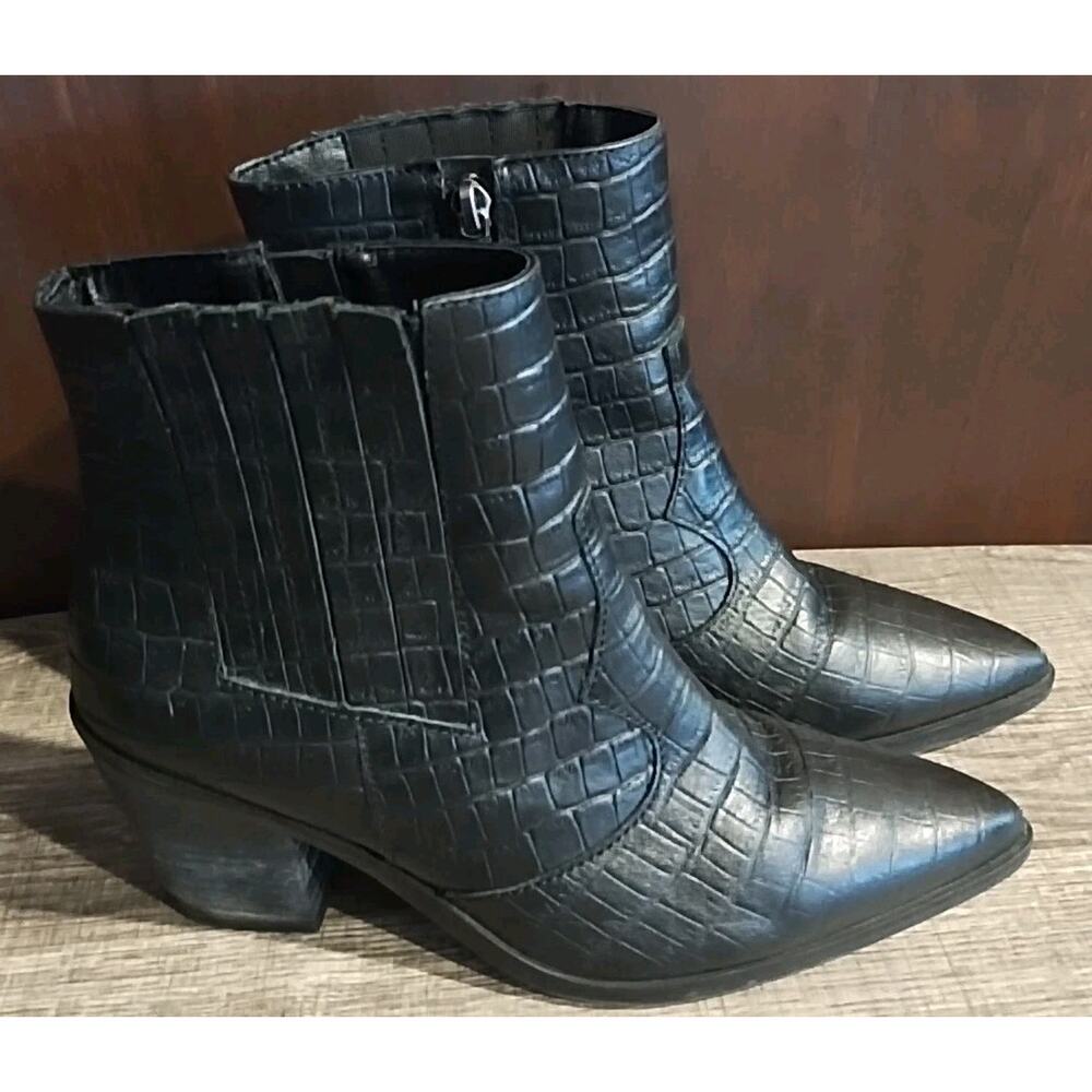Blondo Womens 7 Ankle Bootie Black Leather Waterproof Pointed Reptile Toe Boots